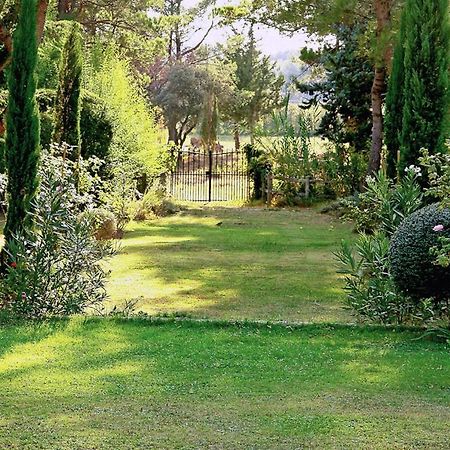 Le Domaine De Saint Veran Orgon Luaran gambar